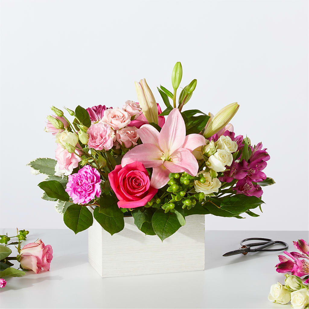 Sweetberry Box – A Florist Original – Abell Flower Shop, Abernathy TX