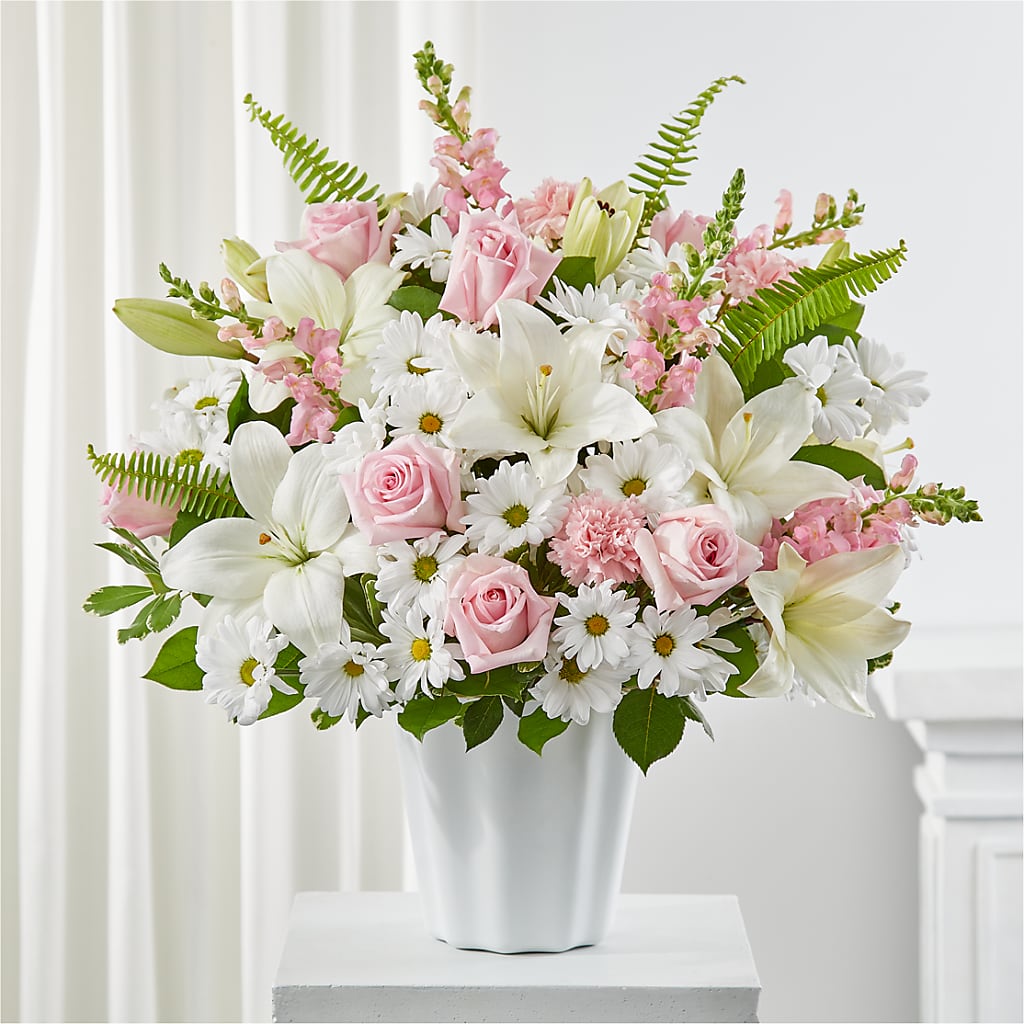 Soft Touch Tabletop Basket – Abell Flower Shop, Abernathy TX