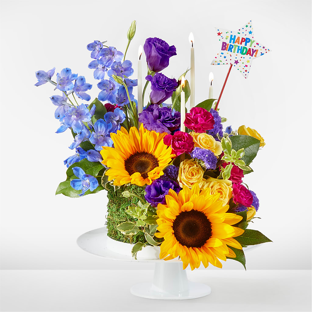 Star of the Day Floral Cake – Abell Flower Shop, Abernathy TX
