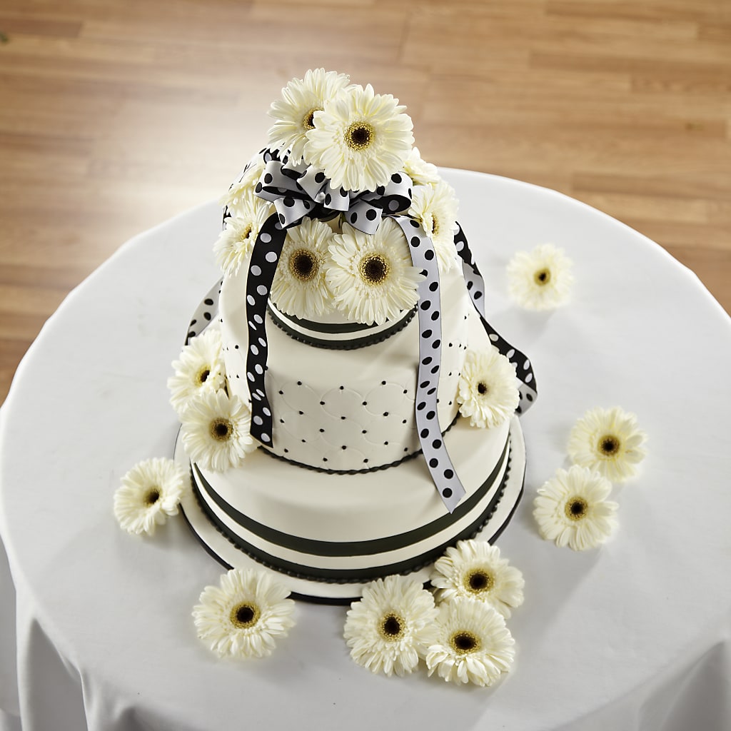 Simple Sophistication Cake Décor – Abell Flower Shop, Abernathy TX
