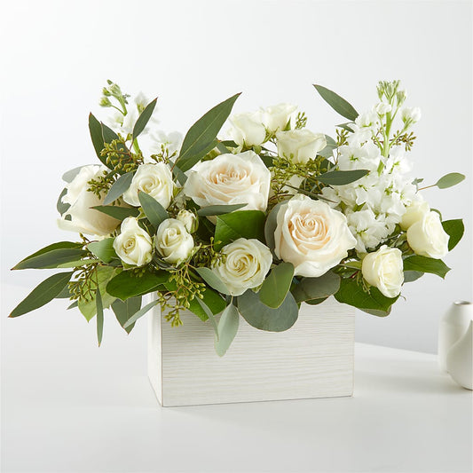 Fresh Linen Box Bouquet –  Abell Flower Shop, Abernathy TX
