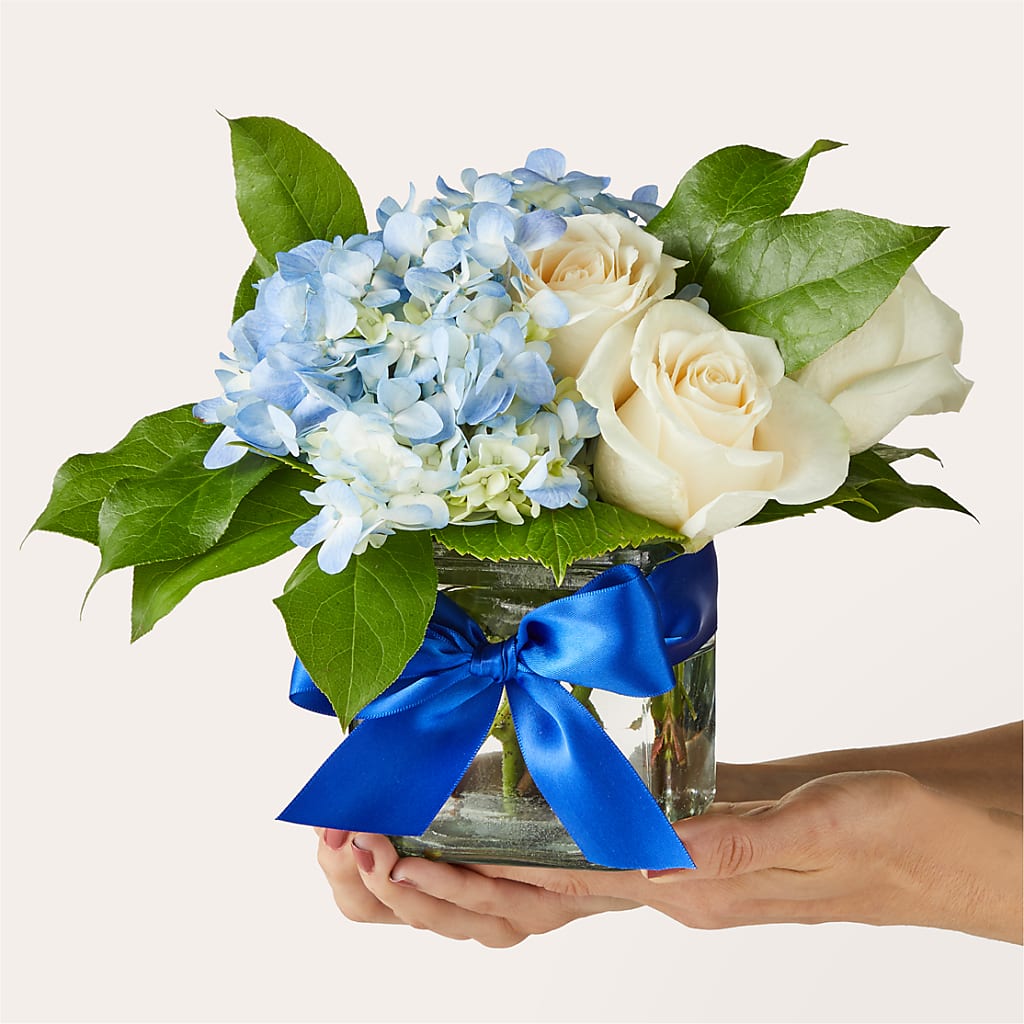 Sky Blue Delight Bouquet –  Abell Flower Shop, Abernathy TX