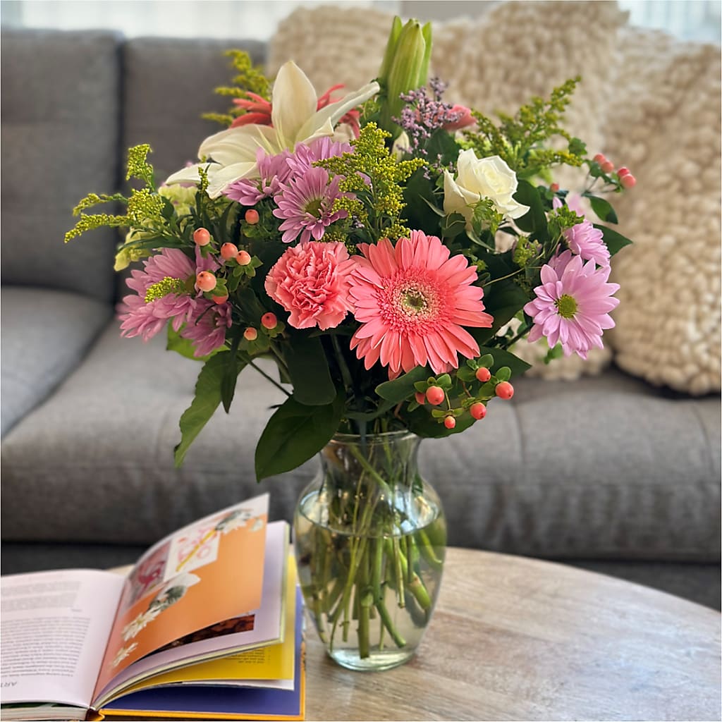 Pastel Tradition - A Florist Original –  Abell Flower Shop, Abernathy TX