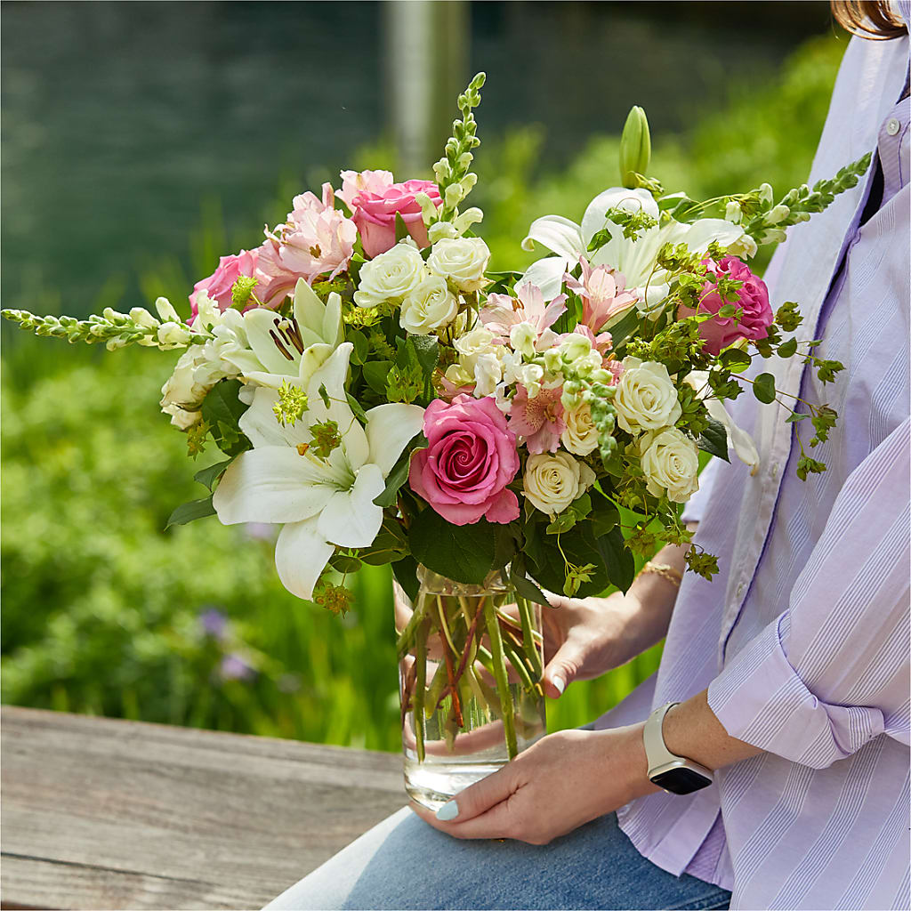 Fondly Bouquet –  Abell Flower Shop, Abernathy TX